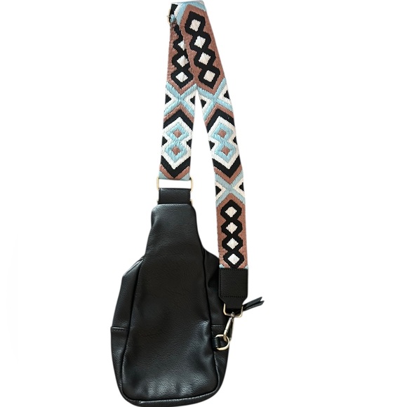 EUC ANTHROPOLOGIE Urban Originals Sling Bag Black Liberty Pebbled Leather Boho - Picture 4 of 12